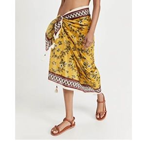 Printed Pareo Cover Up. Color: Lyonnaise Floral